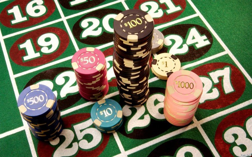 Slot machines and table games in ending card casino